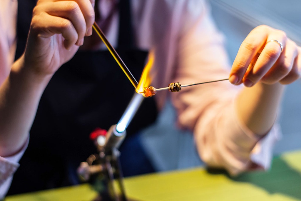 the Neonのホームページを開設致しました！2