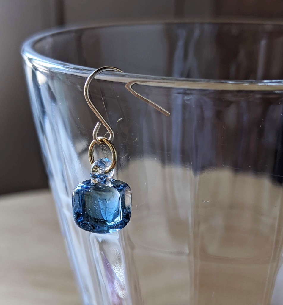 新作ピアスの試作品2